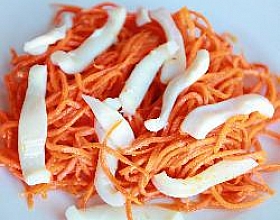 Корейская морковка с кальмарами